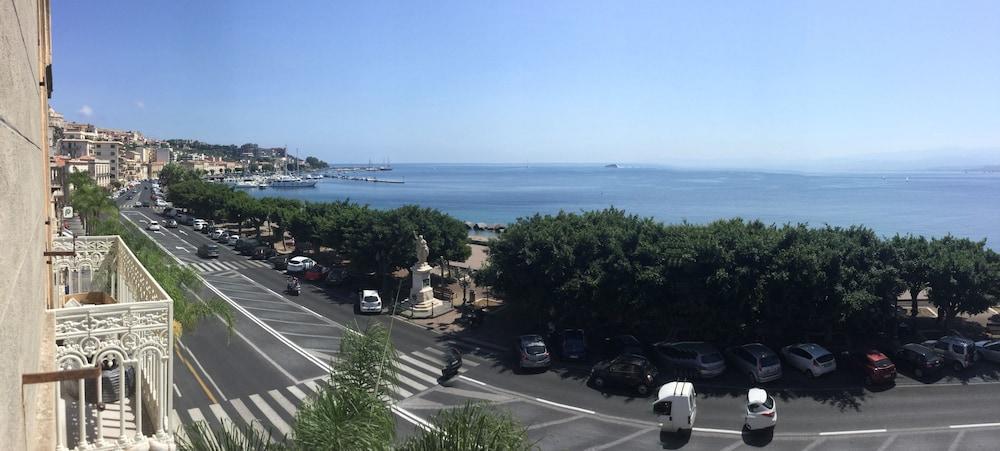 Marina Inn Μιλάτσο Εξωτερικό φωτογραφία